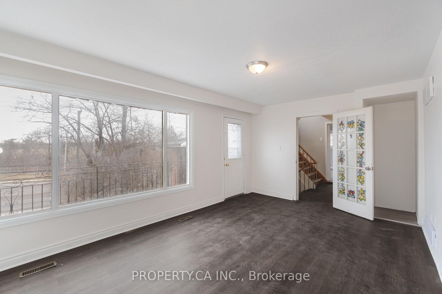 Photo 6 at 701 Finch Avenue W, Bathurst Manor, Toronto Photo 6 at 701 Finch Avenue W, Bathurst Manor, Toronto