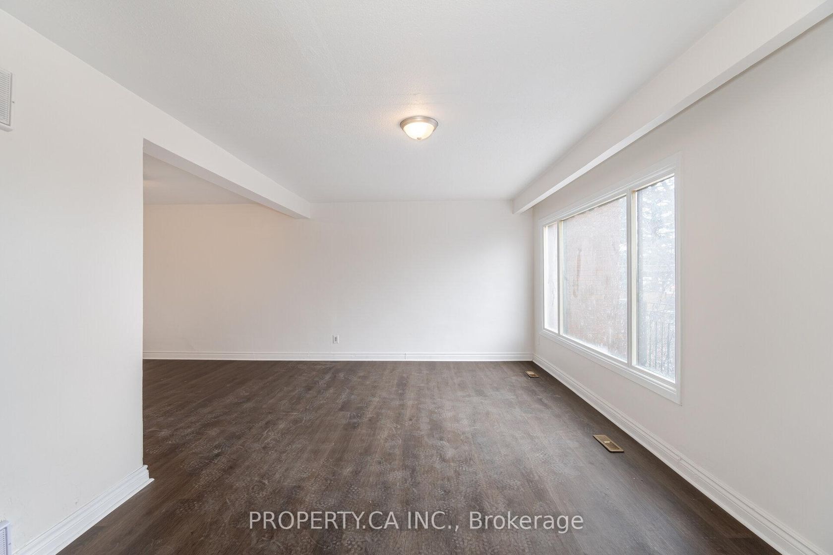 Photo 7 at 701 Finch Avenue W, Bathurst Manor, Toronto Photo 7 at 701 Finch Avenue W, Bathurst Manor, Toronto