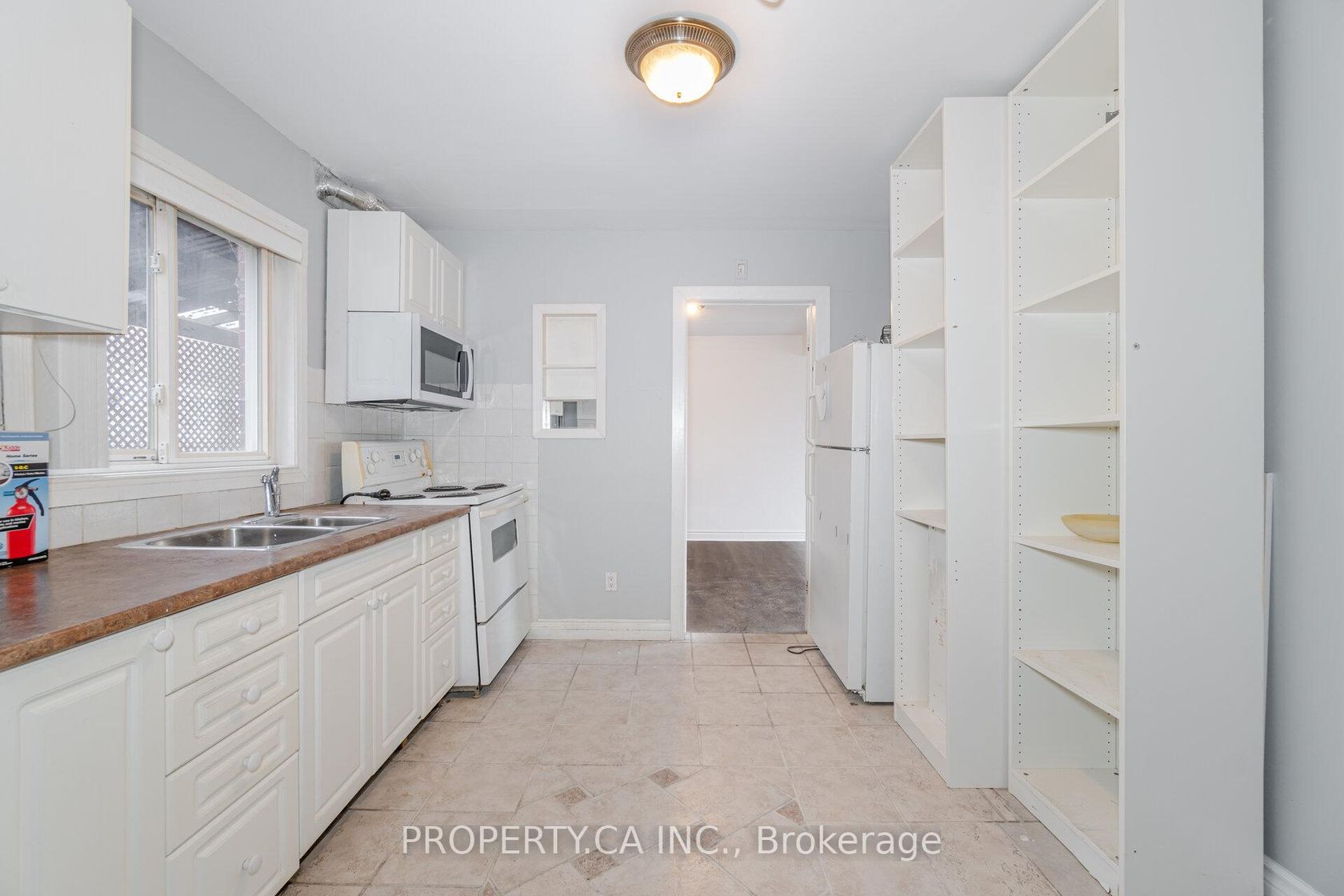 Photo 11 at 701 Finch Avenue W, Bathurst Manor, Toronto Photo 11 at 701 Finch Avenue W, Bathurst Manor, Toronto