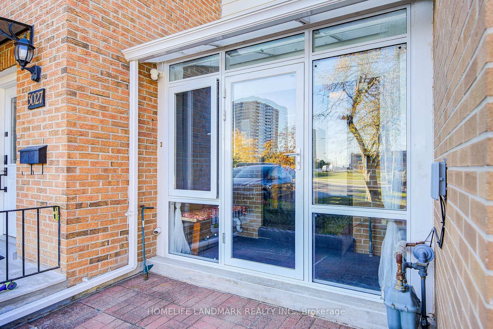 Photo 7 at 3025 Bridletowne Circle, L'Amoreaux, Toronto Photo 7 at 3025 Bridletowne Circle, L'Amoreaux, Toronto