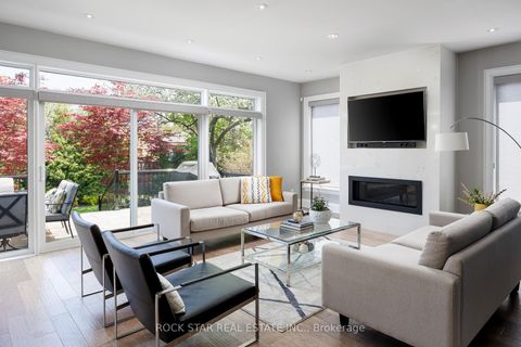 Photo 12 at 443 Seabourne Drive, WO West, Oakville