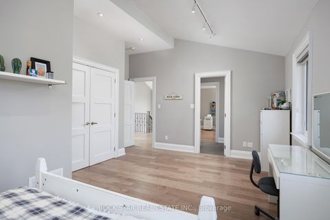 Photo 36 at 443 Seabourne Drive, WO West, Oakville