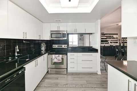 Photo 1 at 808 - 7601 Bathurst Street, Yorkhill, Vaughan