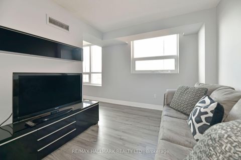 Photo 17 at 808 - 7601 Bathurst Street, Yorkhill, Vaughan