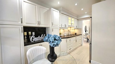 Photo 6 at 19 Pondtail Drive, Milliken, Toronto