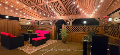 Photo 18 at 19 Pondtail Drive, Milliken, Toronto