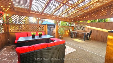 Photo 19 at 19 Pondtail Drive, Milliken, Toronto