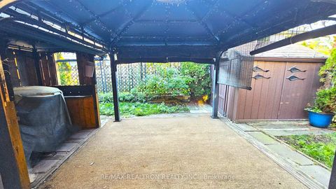 Photo 21 at 19 Pondtail Drive, Milliken, Toronto