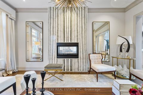 Photo 11 at 211 Grand Vellore Crescent, Vellore Village, Vaughan