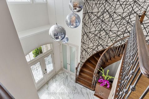 Photo 24 at 211 Grand Vellore Crescent, Vellore Village, Vaughan