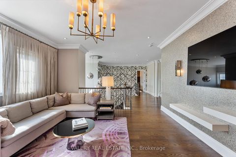 Photo 25 at 211 Grand Vellore Crescent, Vellore Village, Vaughan