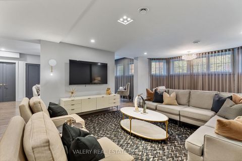 Photo 39 at 211 Grand Vellore Crescent, Vellore Village, Vaughan