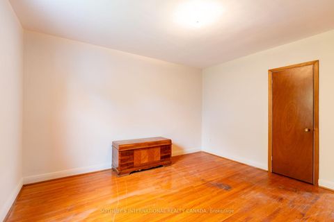 Photo 12 at 123 Redwater Drive, Kipling, Toronto