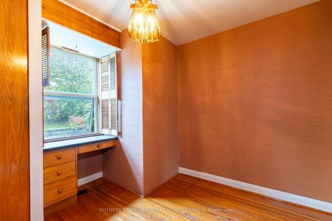 Photo 15 at 123 Redwater Drive, Kipling, Toronto