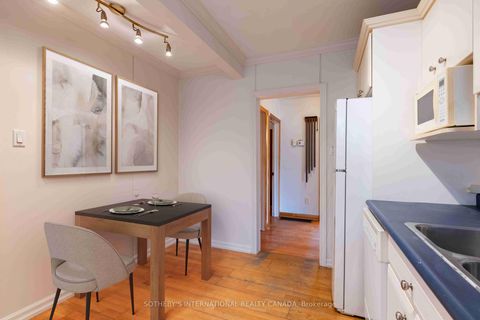 Photo 18 at 123 Redwater Drive, Kipling, Toronto