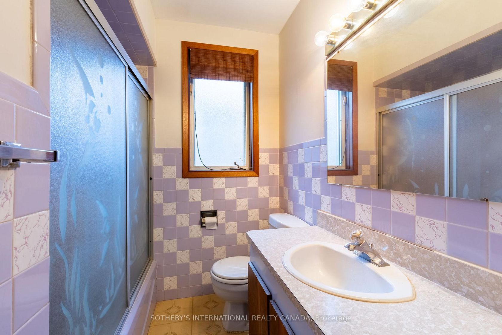 Photo 6 at 123 Redwater Drive, Kipling, Toronto Photo 6 at 123 Redwater Drive, Kipling, Toronto