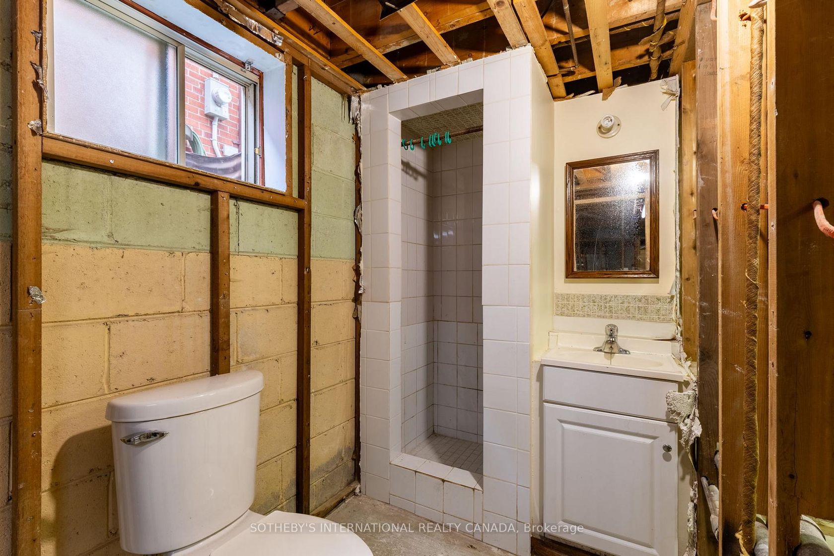 Photo 27 at 123 Redwater Drive, Kipling, Toronto Photo 27 at 123 Redwater Drive, Kipling, Toronto