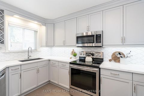 Photo 6 at 3 Saxon Road, Shore, Barrie