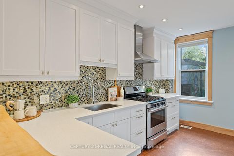 Photo 15 at 7 Wallace Avenue, Junction, Toronto