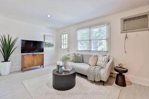 Photo 16 at 682 Hillsdale Avenue E, Mount Pleasant East, Toronto