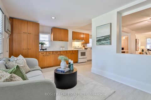 Photo 17 at 682 Hillsdale Avenue E, Mount Pleasant East, Toronto