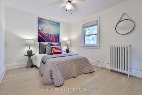 Photo 25 at 682 Hillsdale Avenue E, Mount Pleasant East, Toronto
