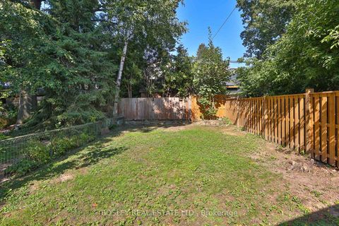 Photo 31 at 682 Hillsdale Avenue E, Mount Pleasant East, Toronto