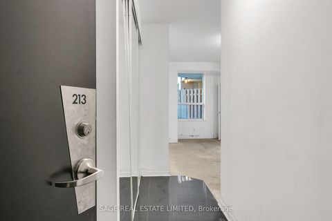 Photo 1 at 213 - 70 Alexander Street, Yonge Corridor, Toronto