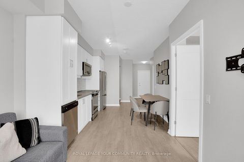 Photo 11 at 1508 - 7895 Jane Street, Concord, Vaughan