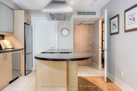 Photo 14 at 126 - 550 Queens Quay W, Waterfront Communities C1, Toronto