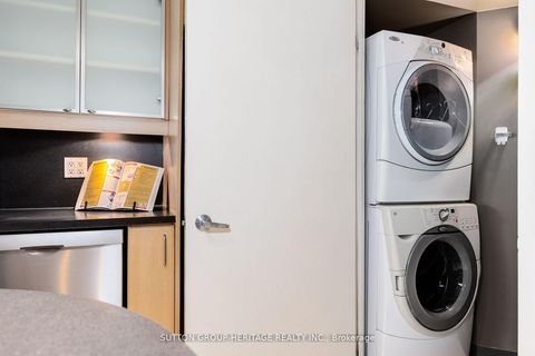 Photo 16 at 126 - 550 Queens Quay W, Waterfront Communities C1, Toronto