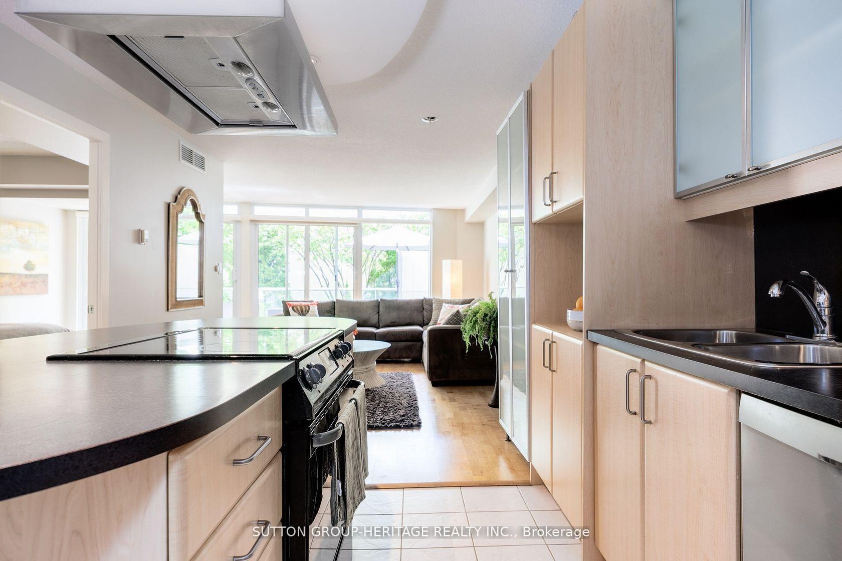 Photo 12 at 126 - 550 Queens Quay W, Waterfront Communities C1, Toronto Photo 12 at 126 - 550 Queens Quay W, Waterfront Communities C1, Toronto