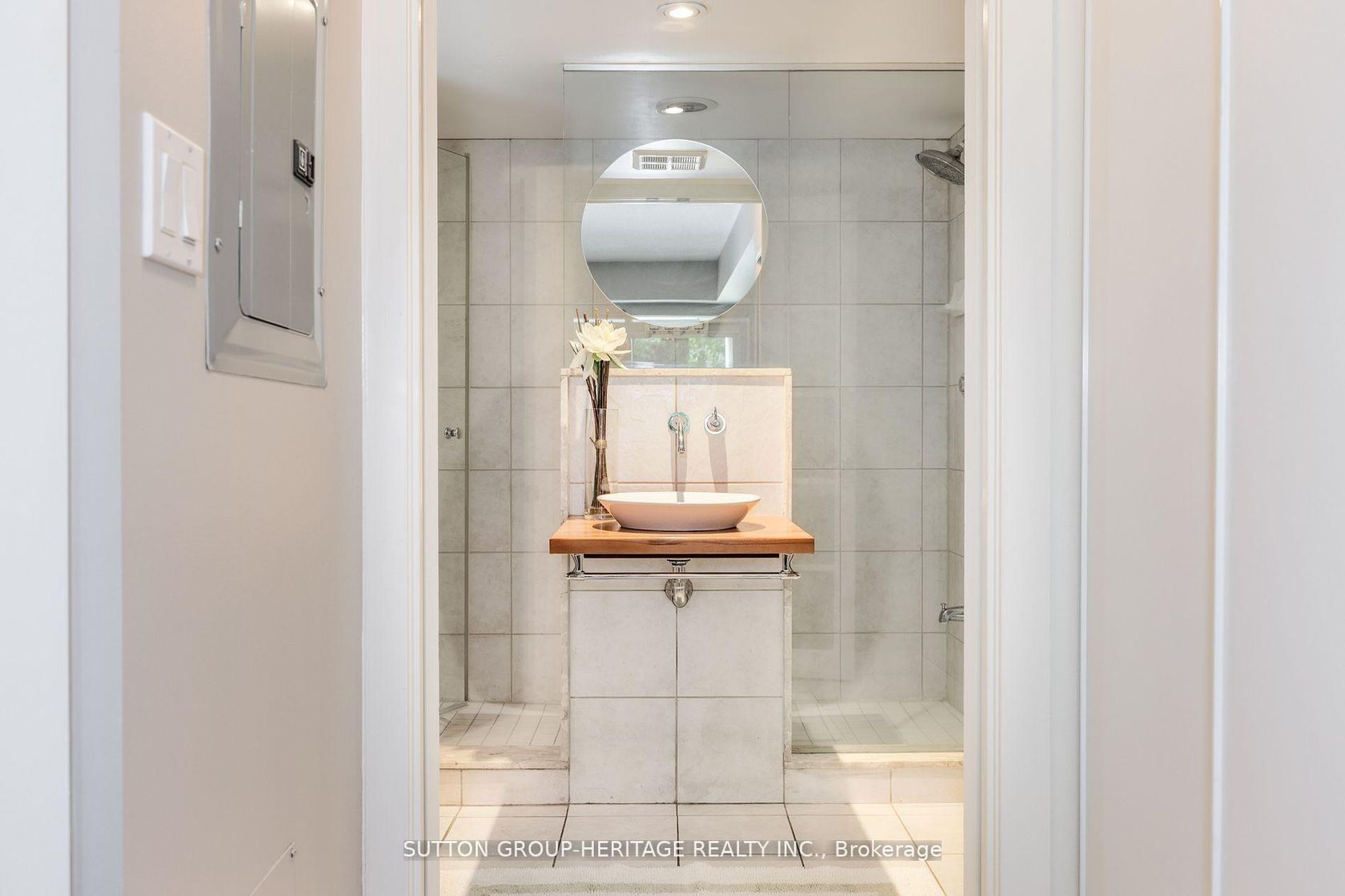 Photo 27 at 126 - 550 Queens Quay W, Waterfront Communities C1, Toronto Photo 27 at 126 - 550 Queens Quay W, Waterfront Communities C1, Toronto