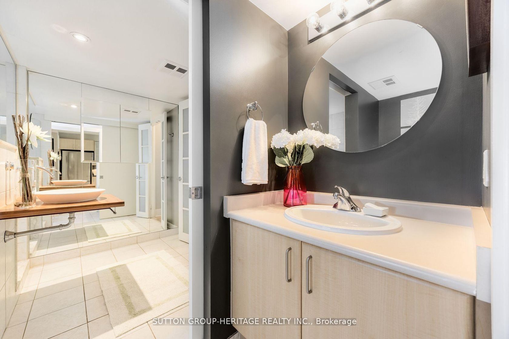 Photo 31 at 126 - 550 Queens Quay W, Waterfront Communities C1, Toronto Photo 31 at 126 - 550 Queens Quay W, Waterfront Communities C1, Toronto