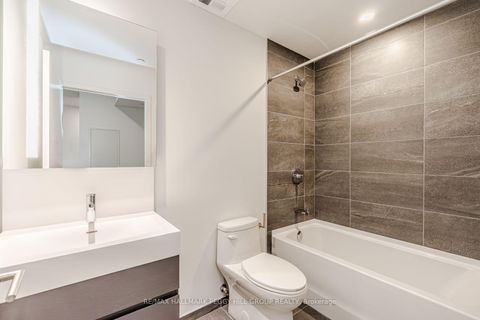 Photo 8 at 1001 - 39 Mary Street, City Centre, Barrie