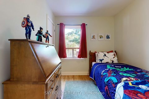 Photo 18 at 139 Tower Drive, Maryvale, Toronto