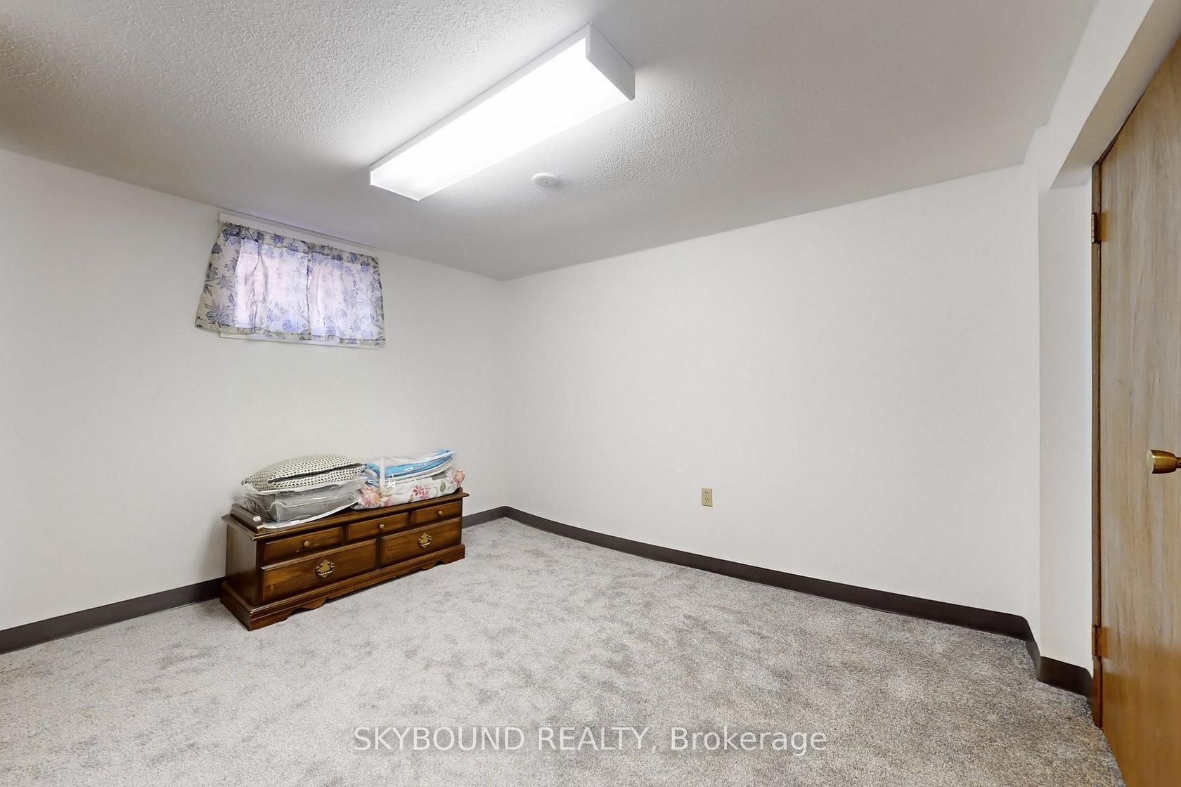 Photo 27 at 139 Tower Drive, Maryvale, Toronto Photo 27 at 139 Tower Drive, Maryvale, Toronto