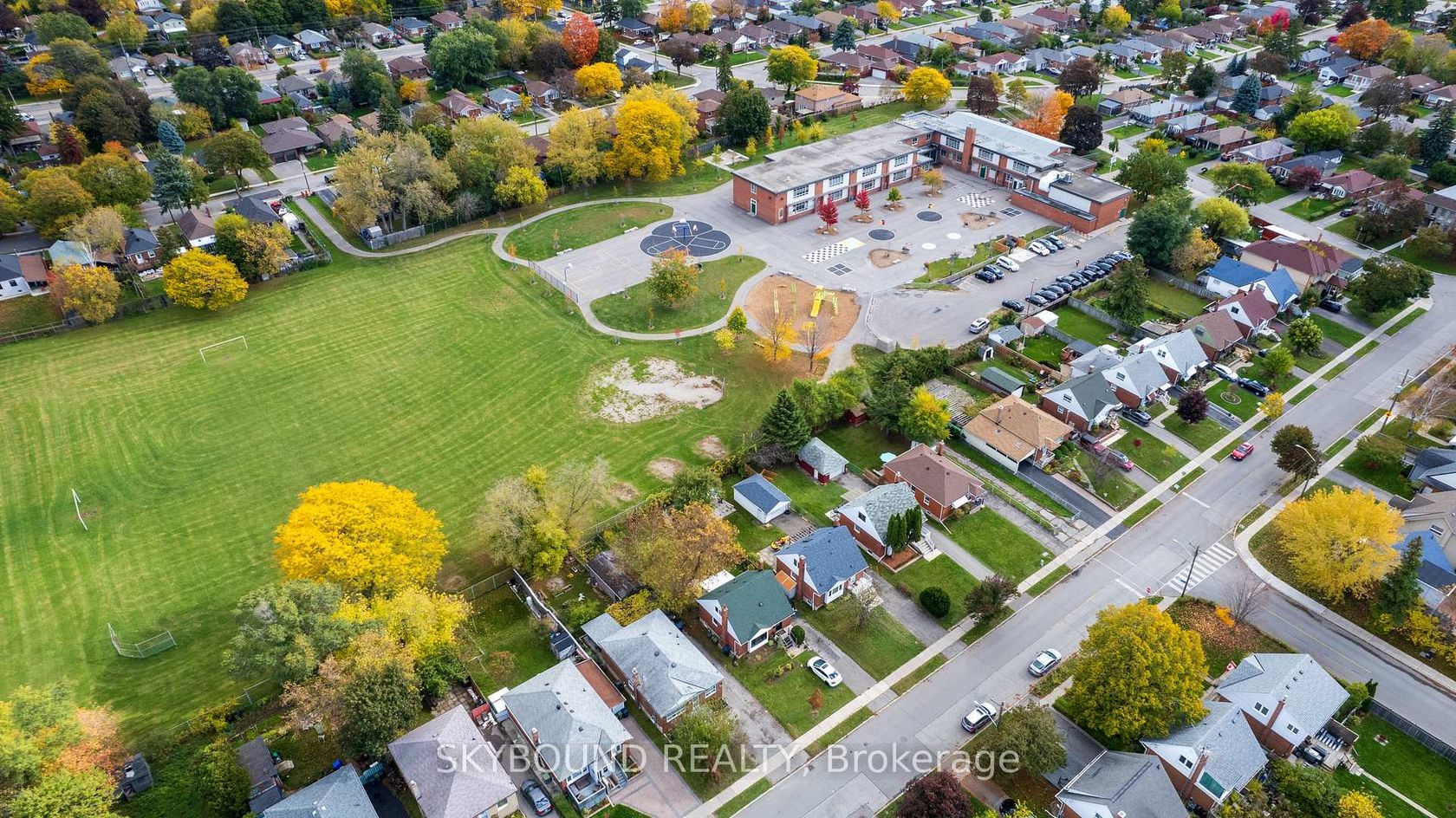 Photo 40 at 139 Tower Drive, Maryvale, Toronto Photo 40 at 139 Tower Drive, Maryvale, Toronto