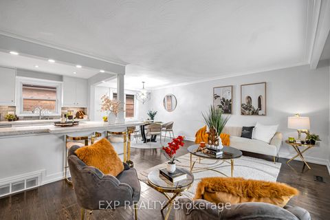 Photo 2 at 29 Newell Court, Humber Valley, Toronto