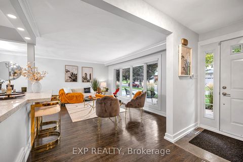 Photo 8 at 29 Newell Court, Humber Valley, Toronto