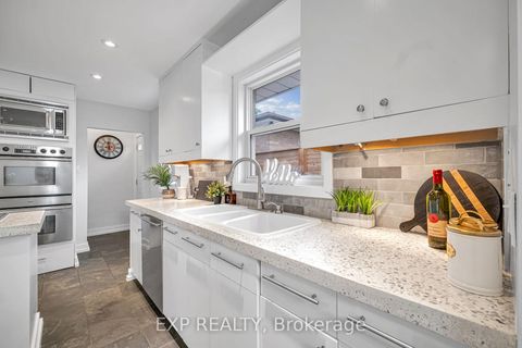 Photo 9 at 29 Newell Court, Humber Valley, Toronto