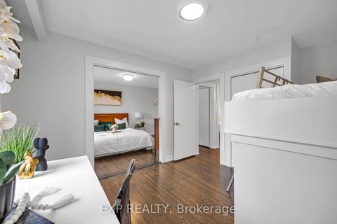 Photo 19 at 29 Newell Court, Humber Valley, Toronto