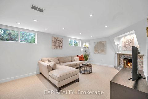 Photo 20 at 29 Newell Court, Humber Valley, Toronto