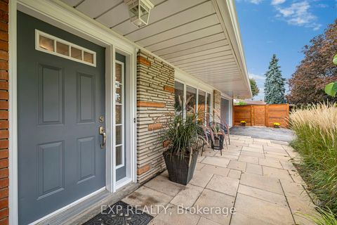 Photo 33 at 29 Newell Court, Humber Valley, Toronto