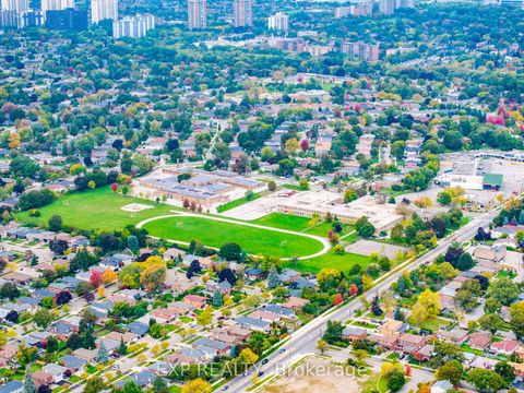 Photo 37 at 29 Newell Court, Humber Valley, Toronto