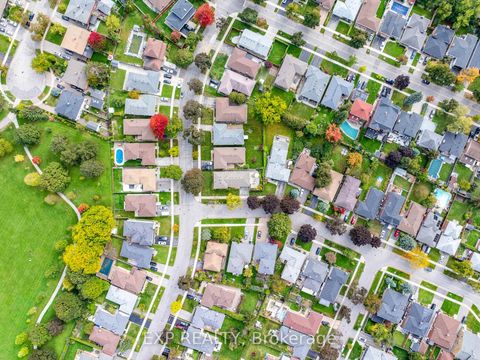 Photo 38 at 29 Newell Court, Humber Valley, Toronto