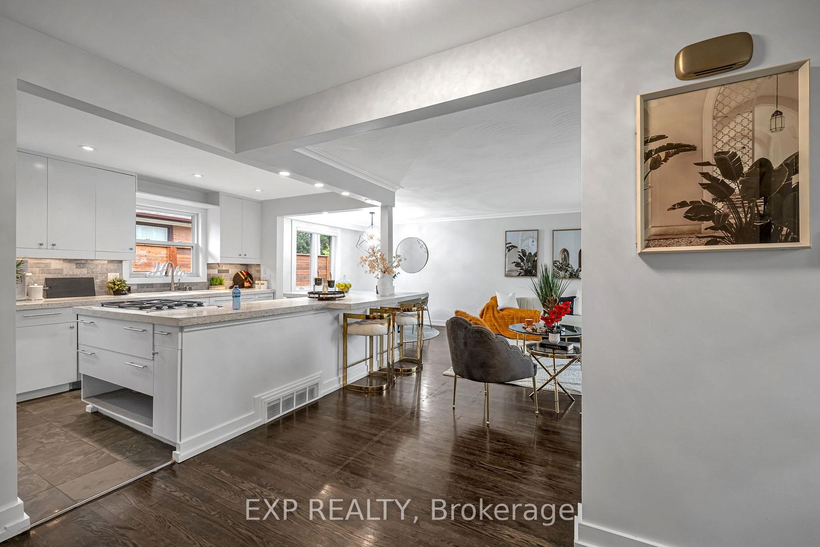 Photo 10 at 29 Newell Court, Humber Valley, Toronto Photo 10 at 29 Newell Court, Humber Valley, Toronto