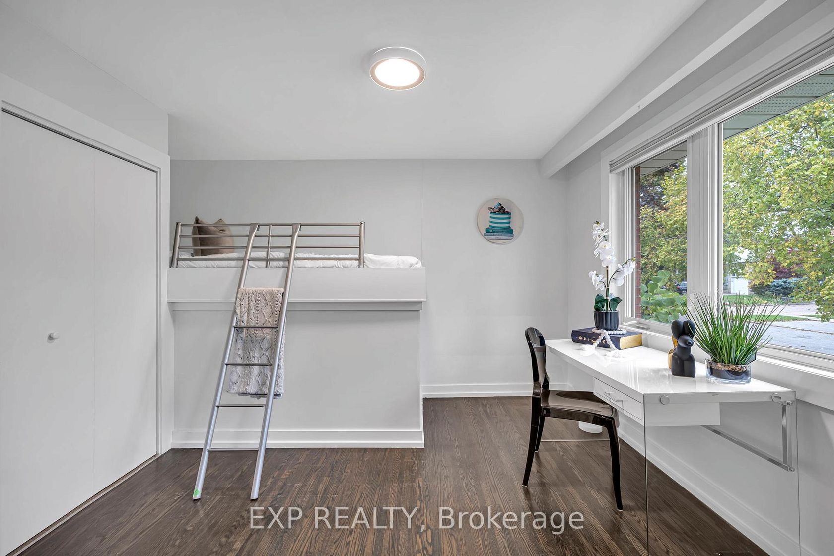 Photo 23 at 29 Newell Court, Humber Valley, Toronto Photo 23 at 29 Newell Court, Humber Valley, Toronto