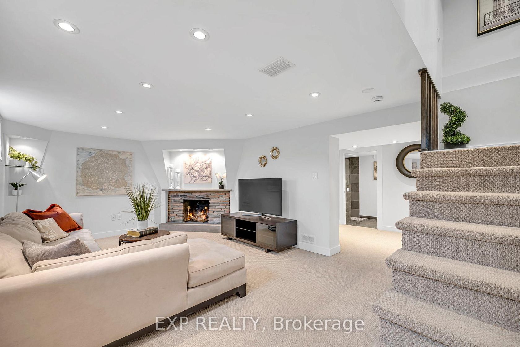 Photo 25 at 29 Newell Court, Humber Valley, Toronto Photo 25 at 29 Newell Court, Humber Valley, Toronto