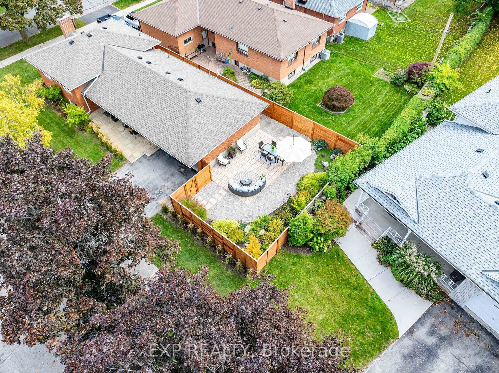 Photo 35 at 29 Newell Court, Humber Valley, Toronto Photo 35 at 29 Newell Court, Humber Valley, Toronto